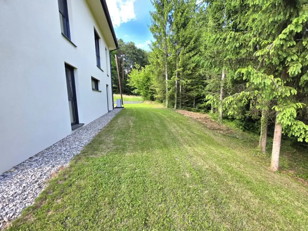 NEU! Modernes Einfamilienhaus mit Grünblick!