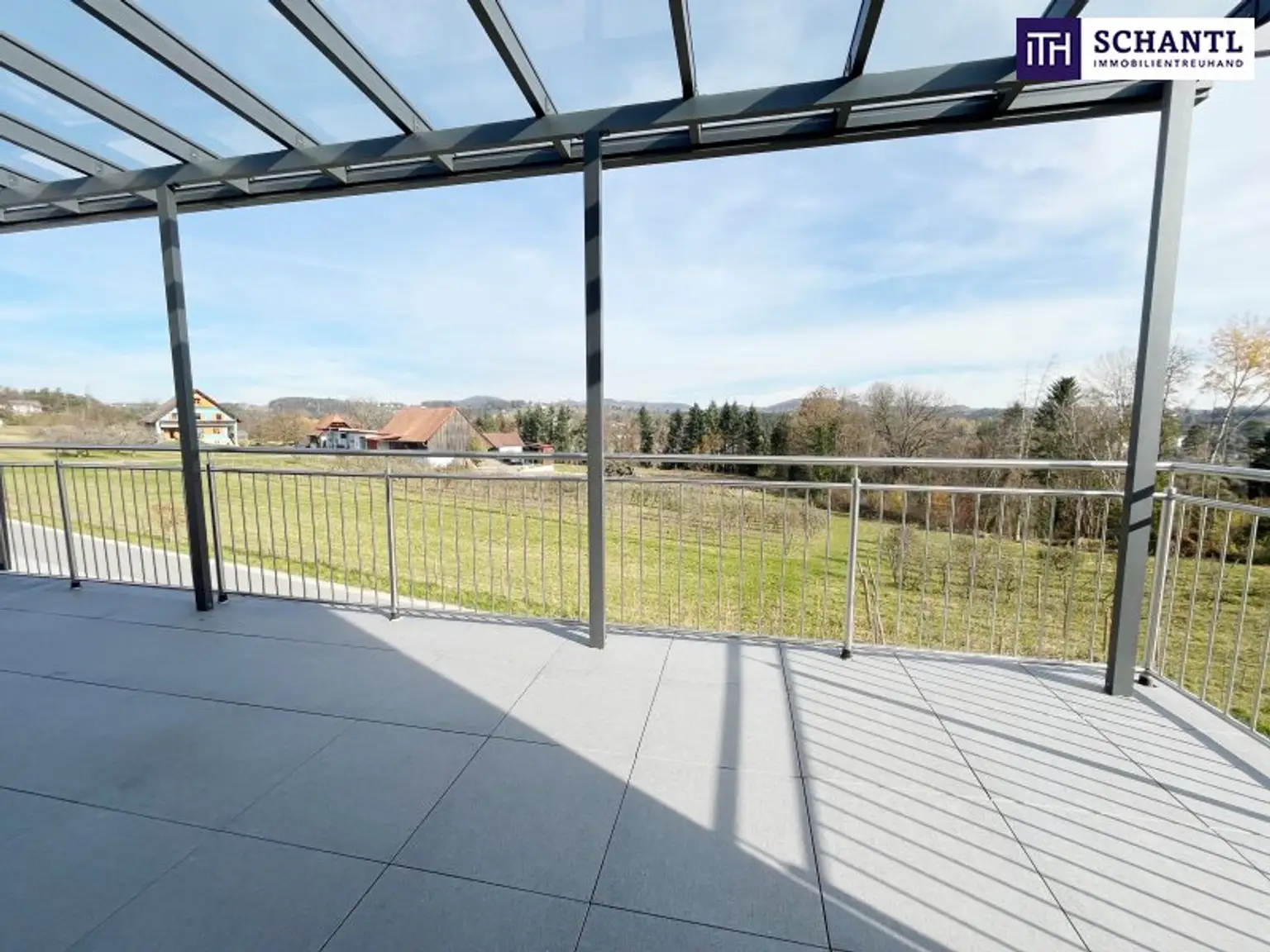 Exklusives Einfamilienhaus mit Panoramaterrasse in der steirischen Weingegend – Ein Wohnjuwel für höchste Ansprüche!