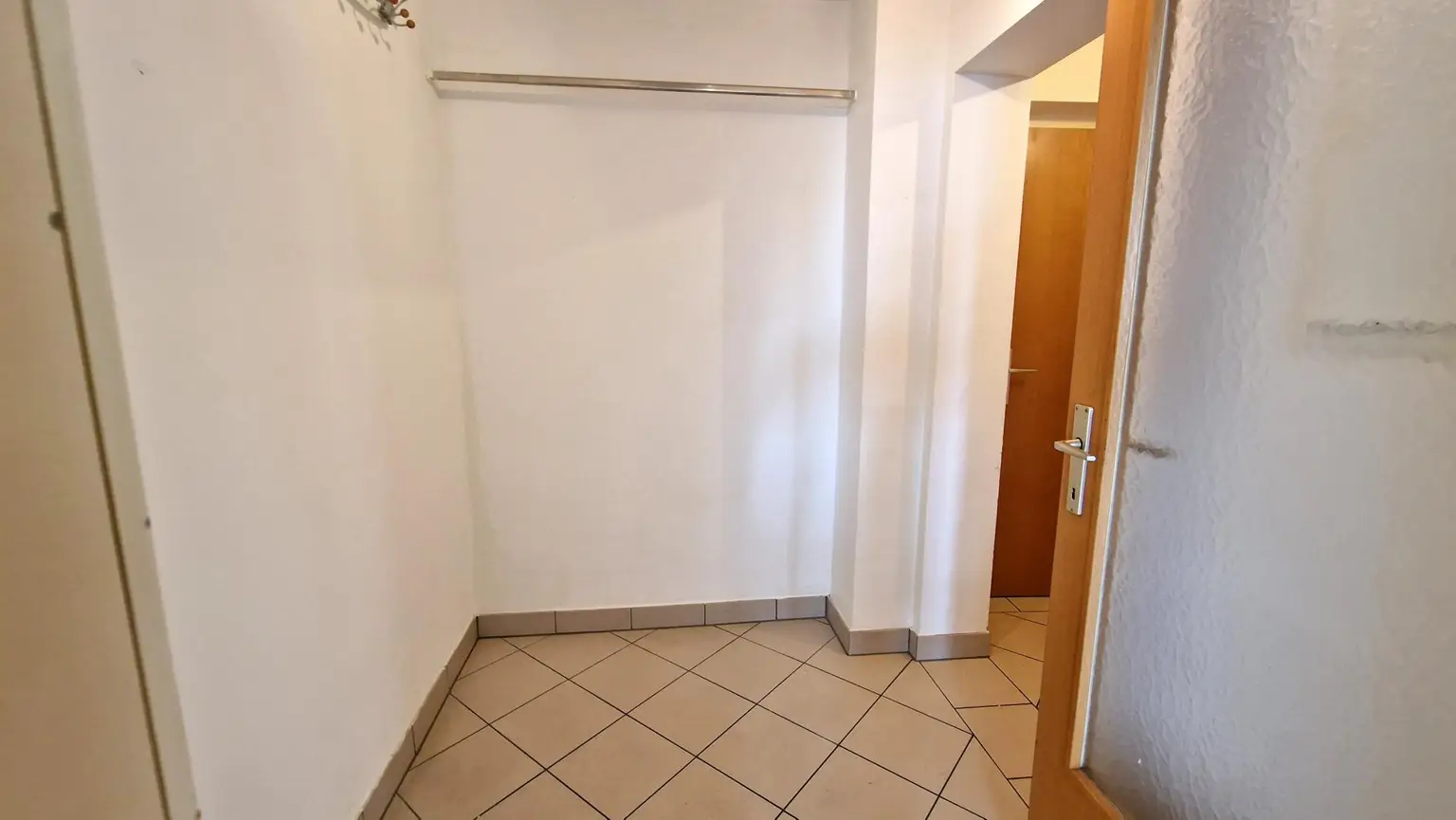 Großzügige 2-Zimmer-Wohnung mit Parkplatz im Zentrum von Oberwaltersdorf – unbefristet zu mieten!