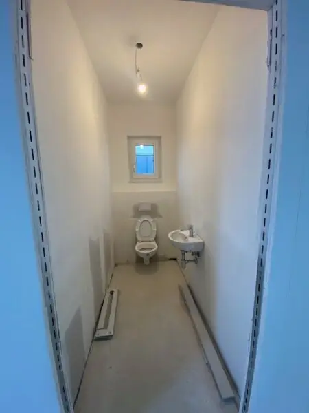 Moderne Doppelhaushälfte in Parndorf: Erstbezug mit Garten und Terrasse!