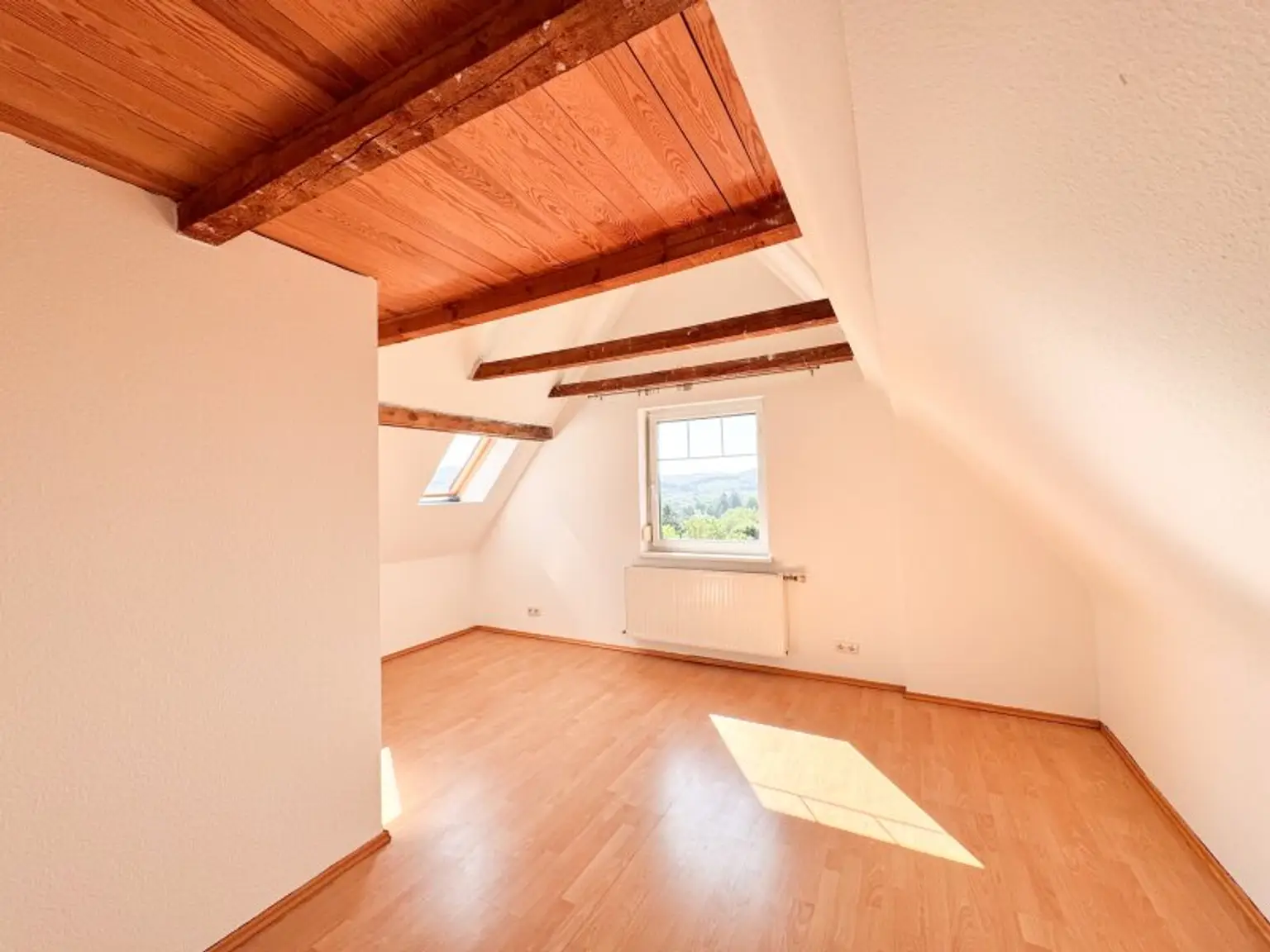 Traumlage am Wolfersberg – Einfamilienhaus mit unverbaubarem Weitblick