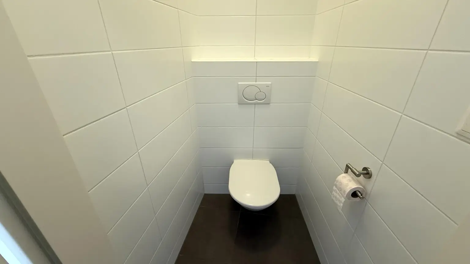 GRINZING!!! Sportliches Paar für moderne Balkonwohnung im 2.OG ohne Lift gesucht! :)