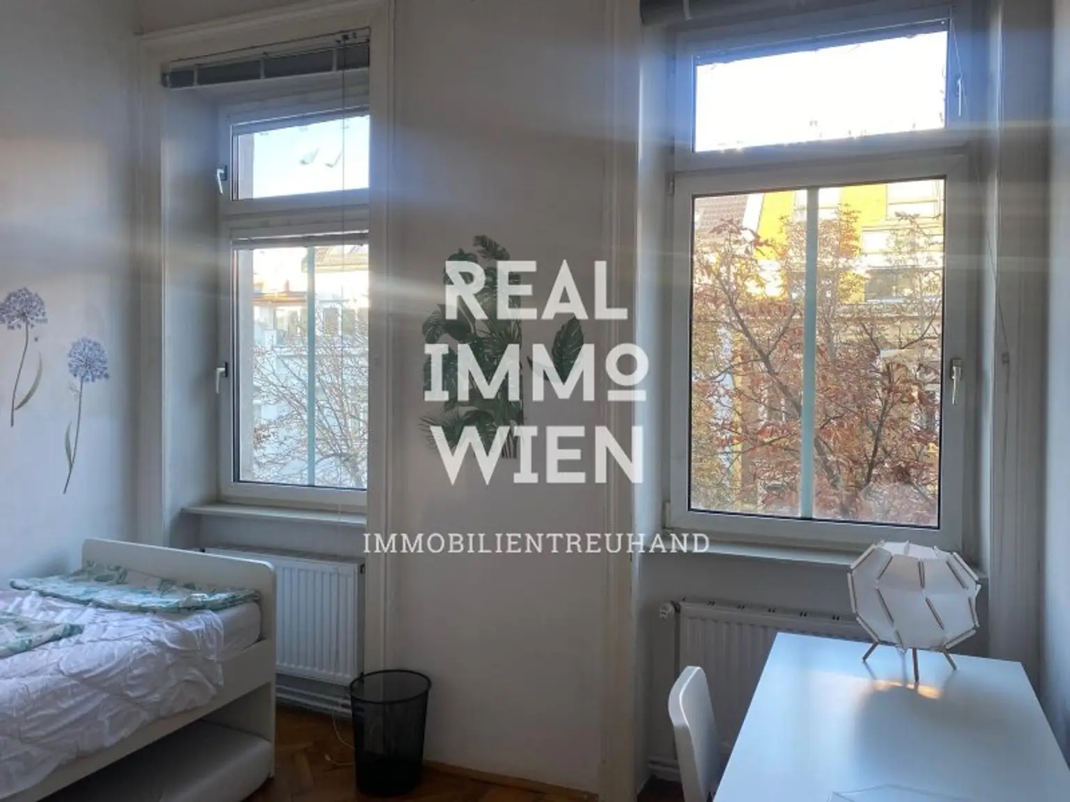 Hervorragende Anlage 5 Zimmer WG mit Stil im Gründerzeithaus