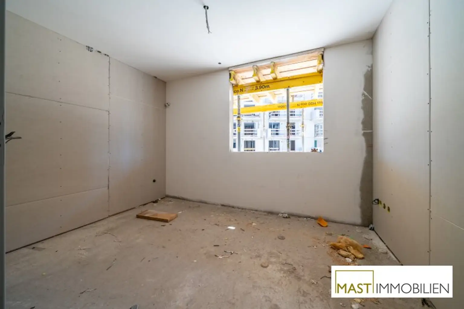 *Seltenheit* 3-Zimmer Wohnung mit insgesamt 65 qm Terrasse und Garten!