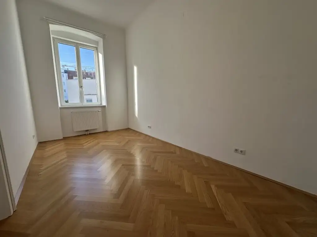 AKH-NÄHE, LAZARETTGASSE, sonnige 68 m2 Altbau, 2 Zimmer, Wohnküche, Wannenbad, Parketten, SAT/TV, 3. Liftstock, MED-UNI-Wien