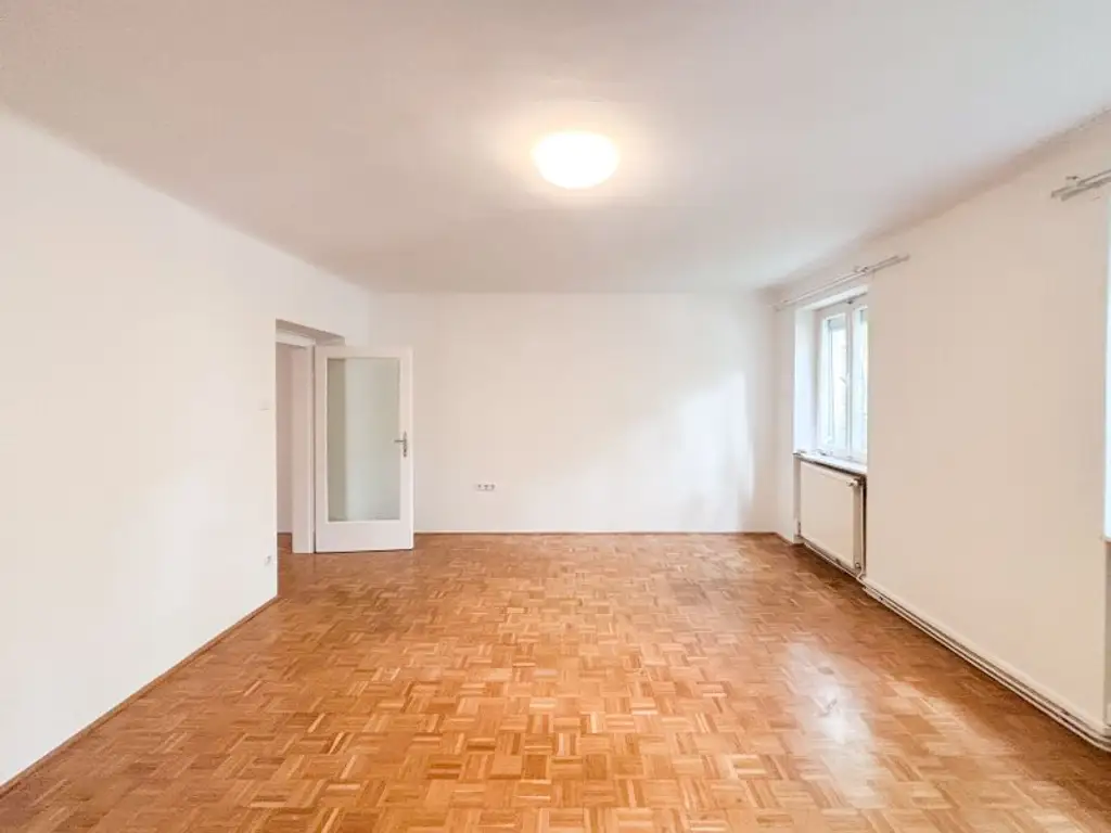Ruhige Wohnung mit Grünblick