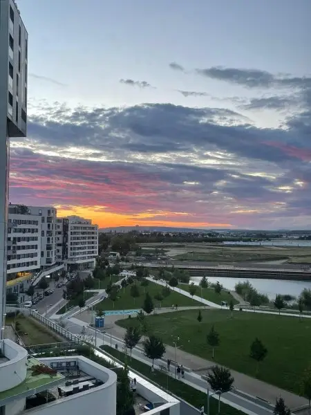 4 ZIMMER WOHNUNG MIT SEEBLICK