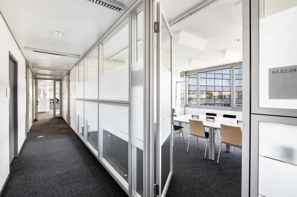 Top moderne & voll Ausgestattete Büroflächen in der Siemensstraße zu mieten!