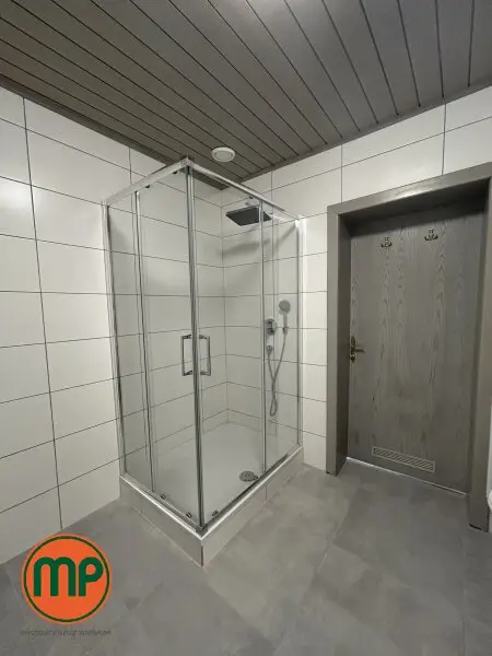 Charmante Altbauwohnung im Herzen der Stadt – frisch saniertes Bad & WC