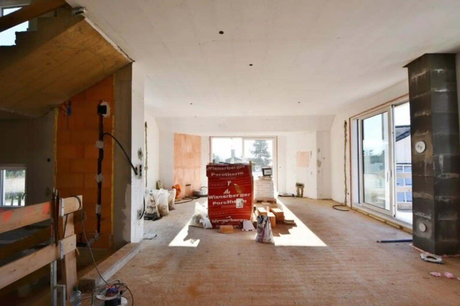 UNIQUE RESIDENCE - Luxusvilla mit Pool und traumhaften Fernblick