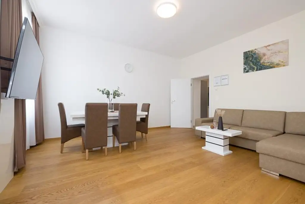 Stilvolle, neu renovierte 3-Zimmer-Wohnung in 1220 Wien