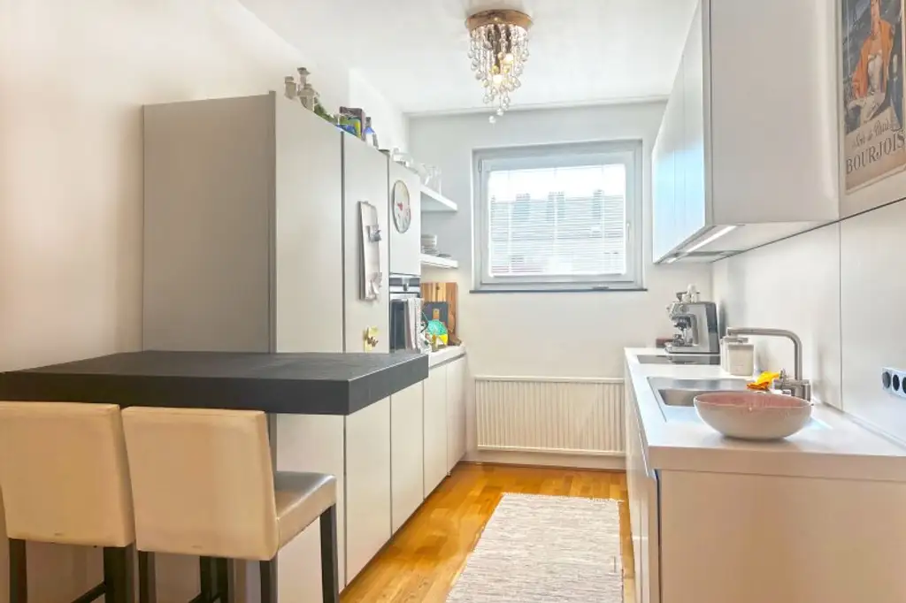 Großzügige 4-Zimmerwohnung - nur wenige Gehminuten zur U4 Braunschweiggasse