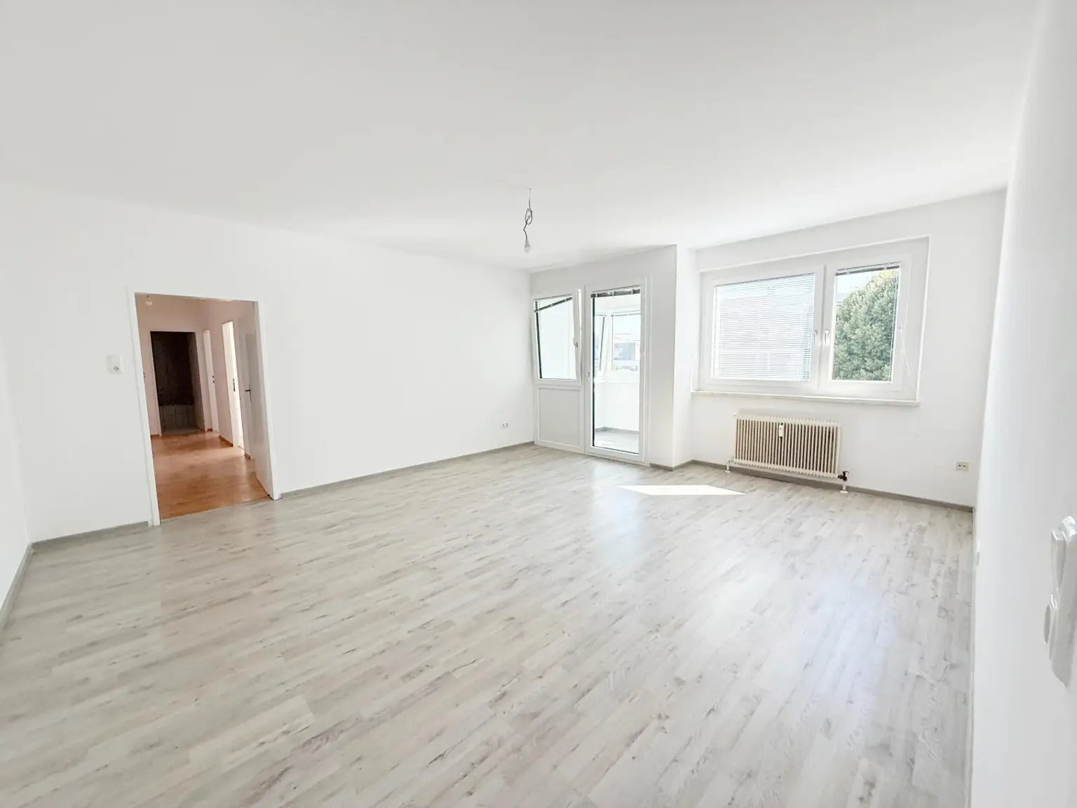 Großzügige 4 Zimmer Wohnung im Herzen von Wels - ideal für Familien!
