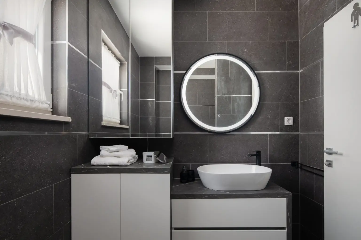 M | ++ MARINA bei TROGIR ++ Apartments direkt am Meer, 1. Reihe | Prima Service Immobilien