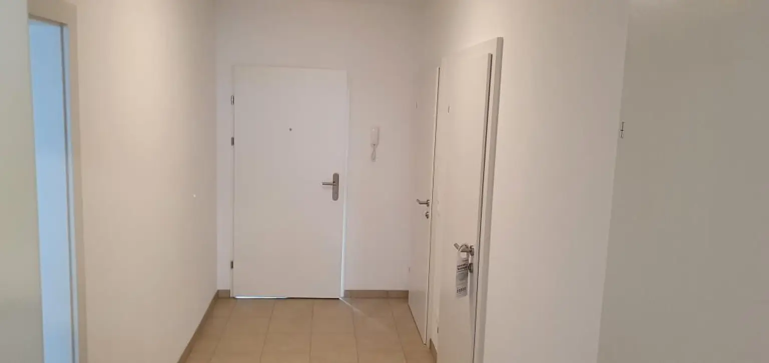 Helle 2 Zimmer Wohnung mit Balkon in der Urfahraner Leonfeldner Straße