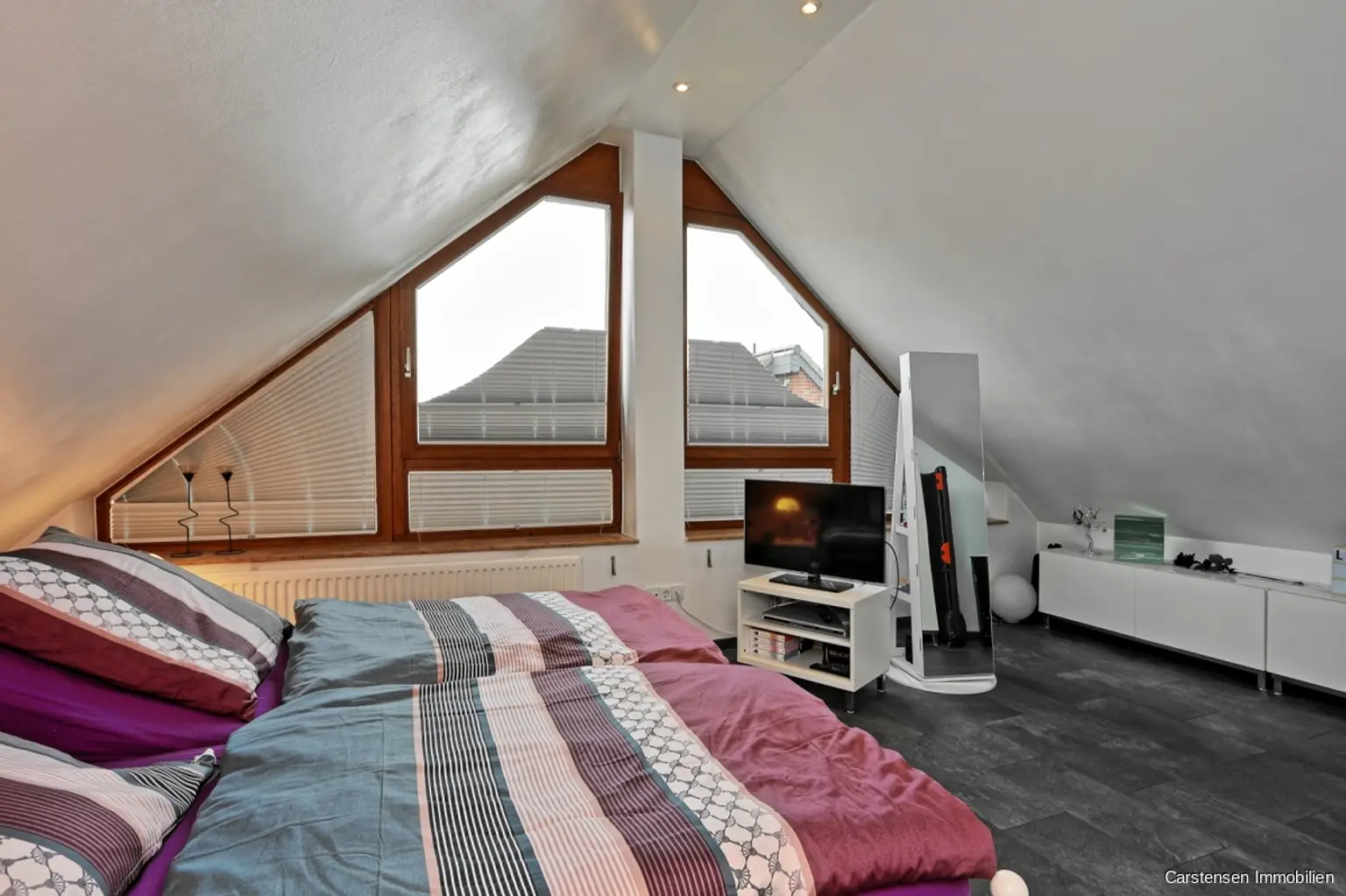 Schlafzimmer Bild 1
