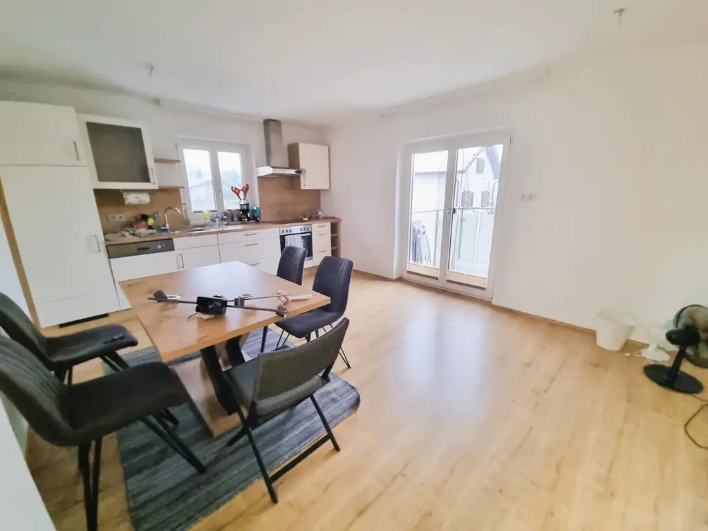 Charmante 2-Zimmer-Wohnung mit großem Balkon