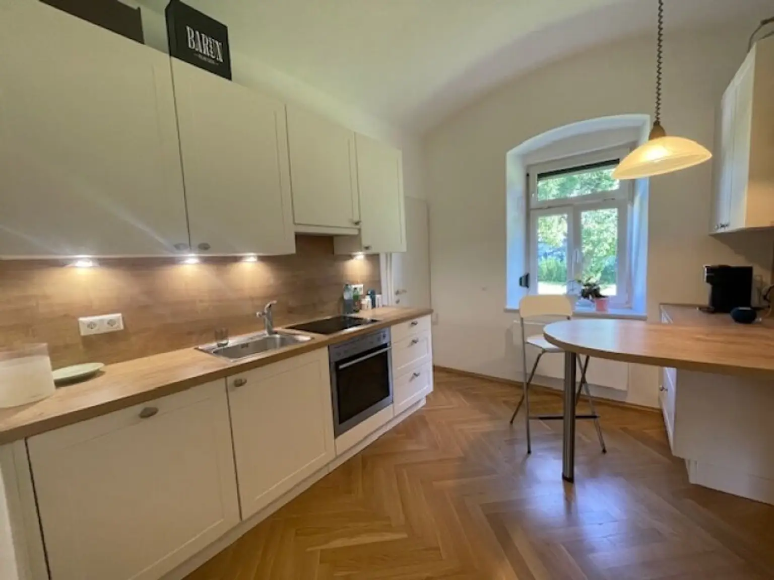 Traumwohnung in historischer Villa!