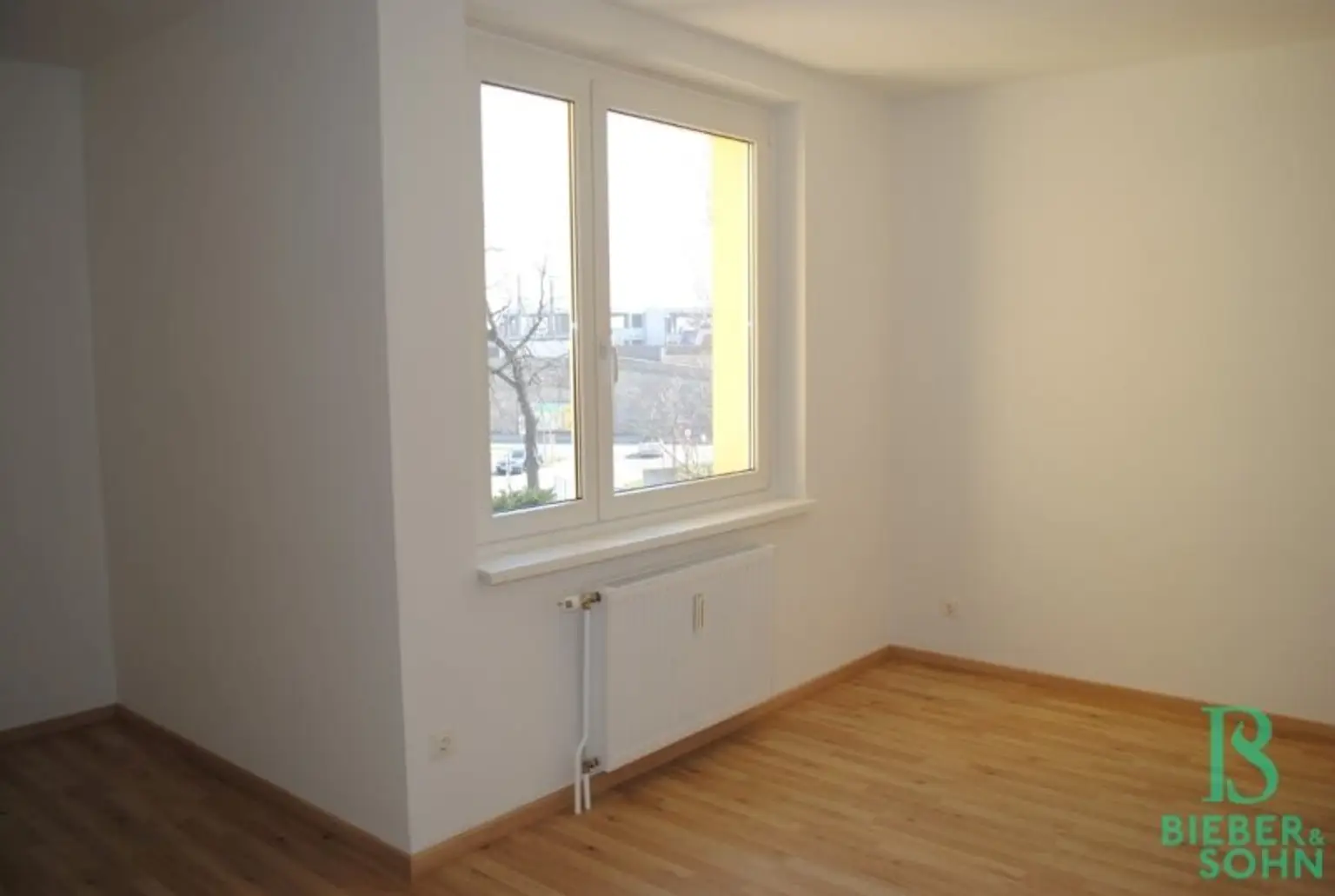 Sonnendurchflutete 3-Zimmer-Wohnung in top Lage mit Balkon!