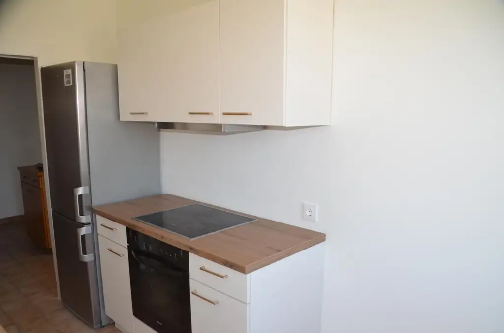 Zentrale 2-Zimmer-Wohnung mit Balkon und Altstadt-Panorama