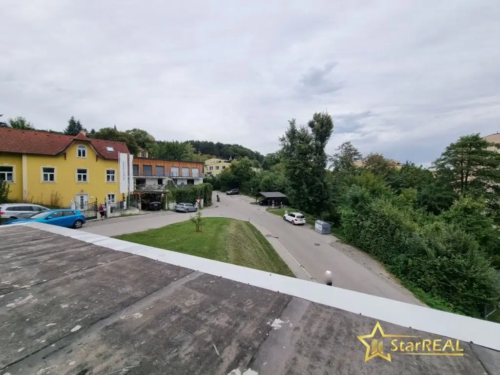 CHARMANTE LAGE IM ZENTRUM PRESSBAUM - LICHTDURCHFLUTETES ZIEGELHAUS MIT ZAHLREICHEN AUSSENFLÄCHEN UND FERNBLICK. Provisionsfrei für den Käufer.