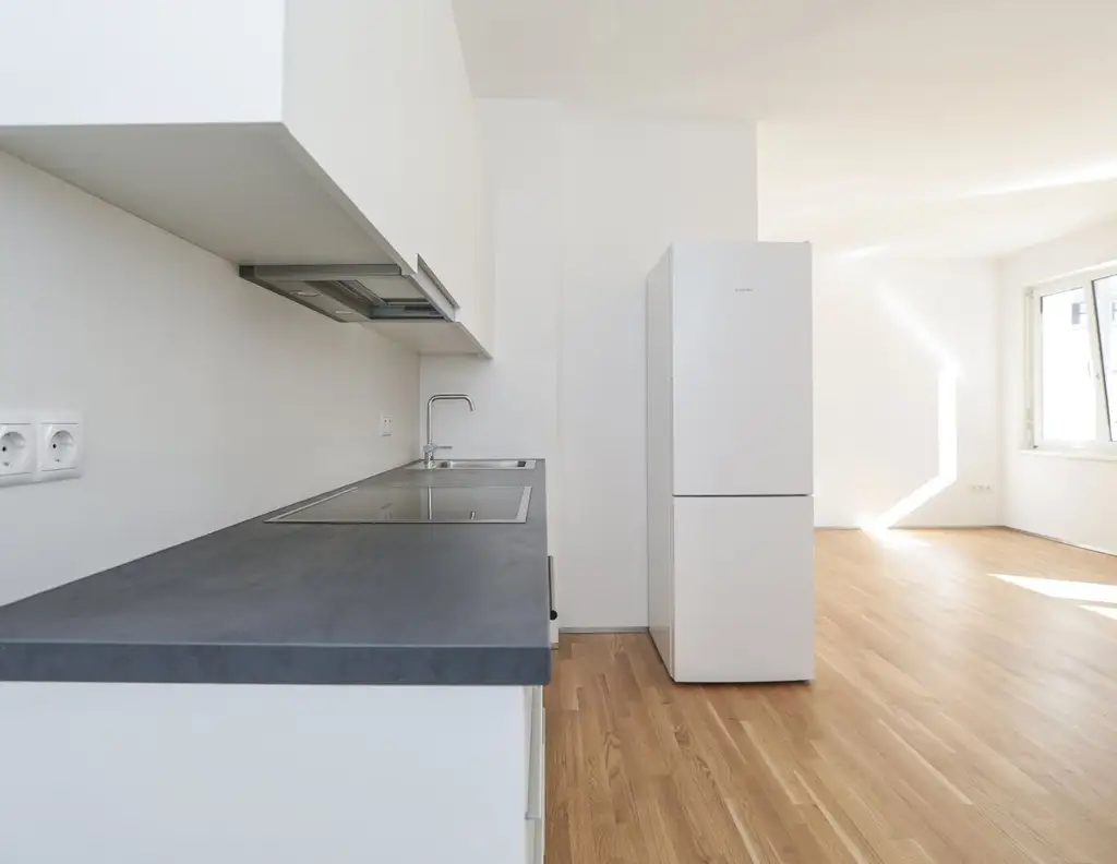 Wunderschön: 2 Zimmer, Terrasse, Paketanlage und Service-App
