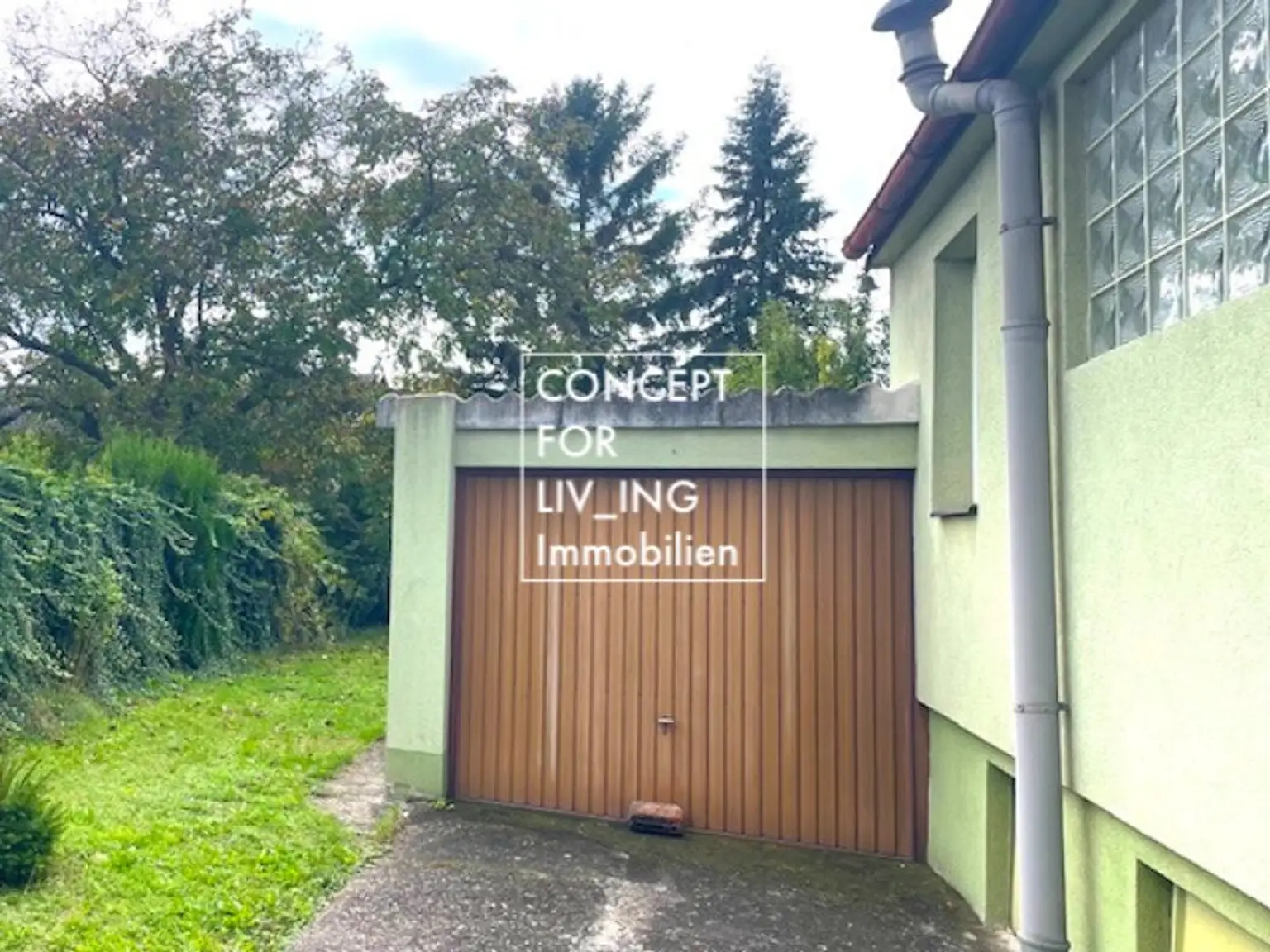 Entzückendes Haus in Essling mit Renovierungsbedarf| pure liv_ing