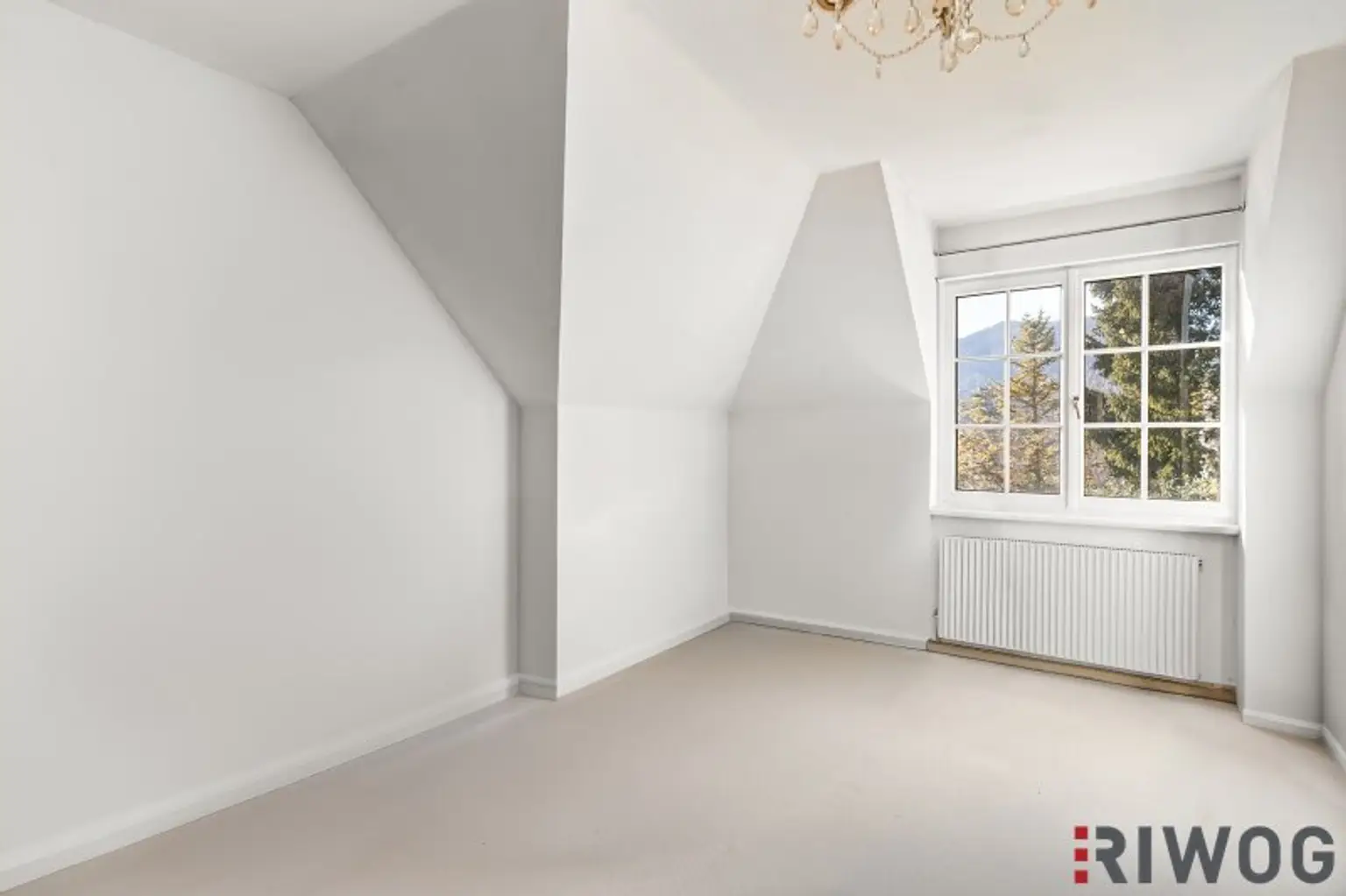 Private Estate Villa mit Fernblick | Privatwald | Virtual Tour | 4.200m2 Garten |  25 min. in den 1. Bezirk | Pool & Sauna