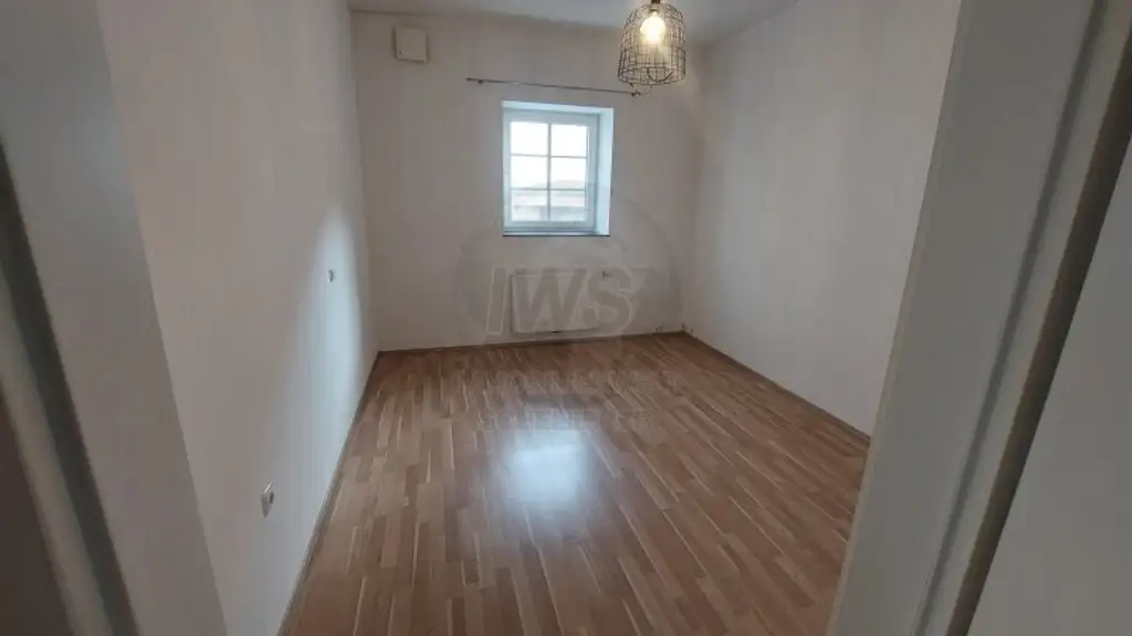 Moderne 2-Zimmer-Wohnung mit Terrasse und Fernwärme in Raab !