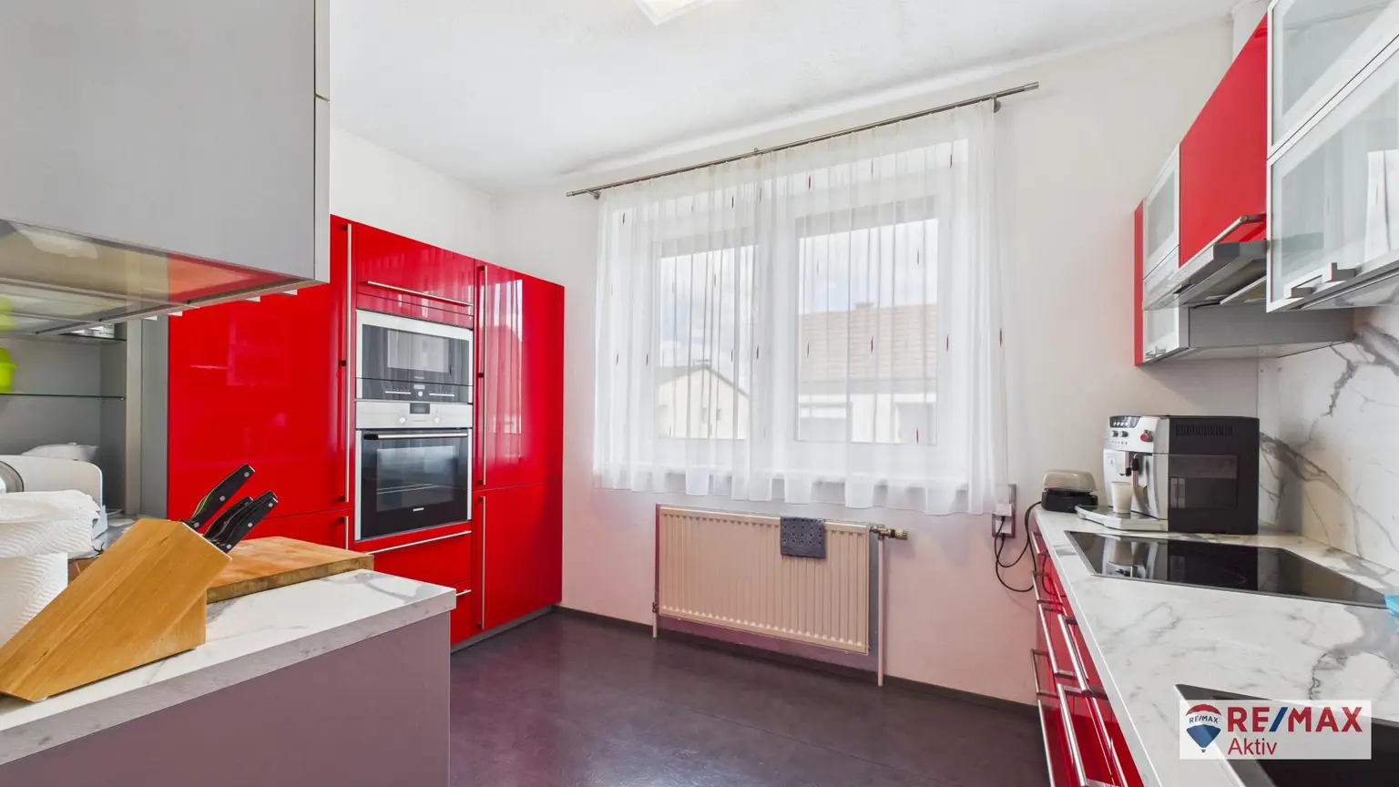 Familienfreundliches Wohnhaus mit großzügigem Garten