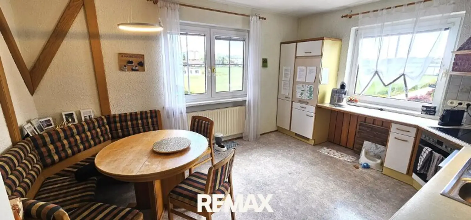 OG Küche mit Essbereich 1. Ansicht    16,8m²
