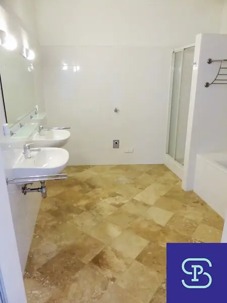 Badezimmer 1
