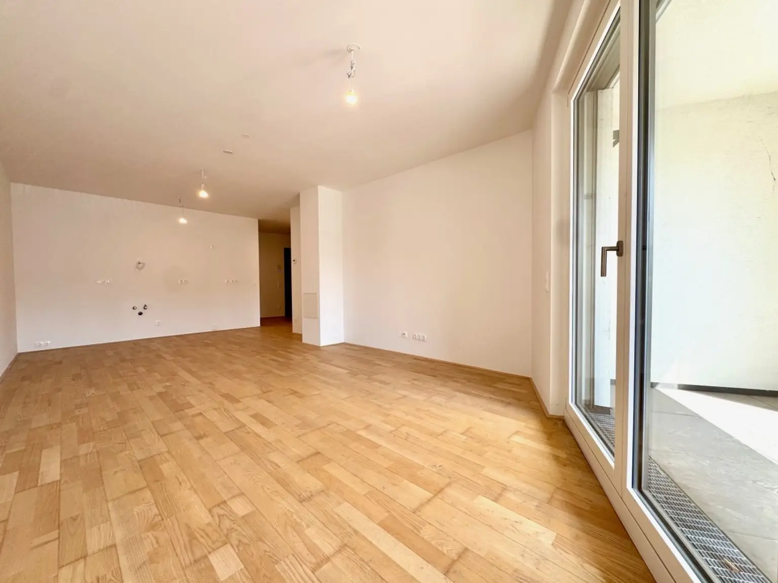 H | ++ NEU ++ Helle 2-ZIMMER mit SONNIGER LOGGIA | Prima Service Immobilien