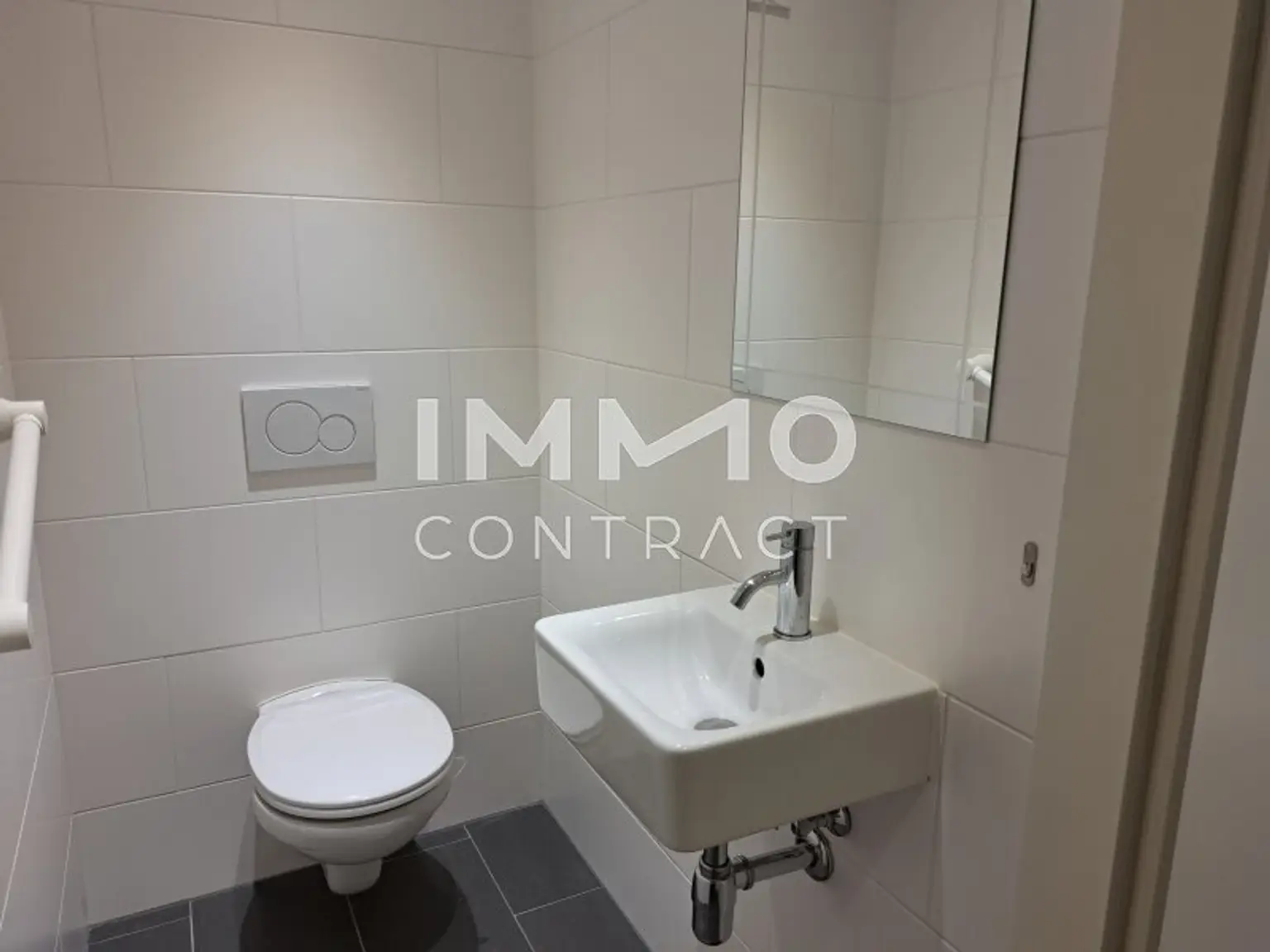 WC mit Handwaschbecken