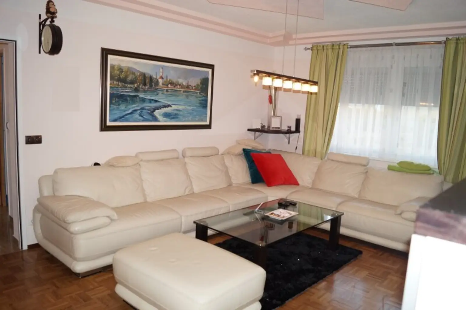 Traumwohnung  im EG in Wels mit Gartenfeeling, Loggia & Tiefgarage, sofort einziehen & wohlfühlen!