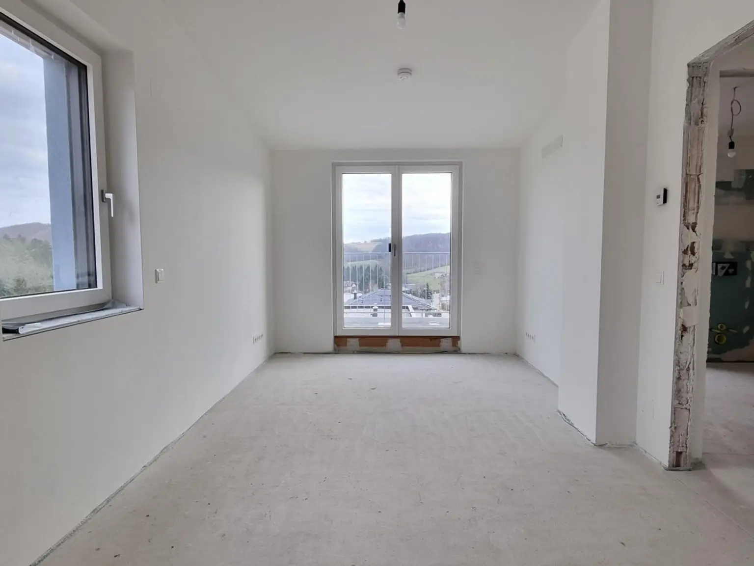 4-ZIMMER NEUBAUWOHNUNG IN SONNIGER RUHELAGE