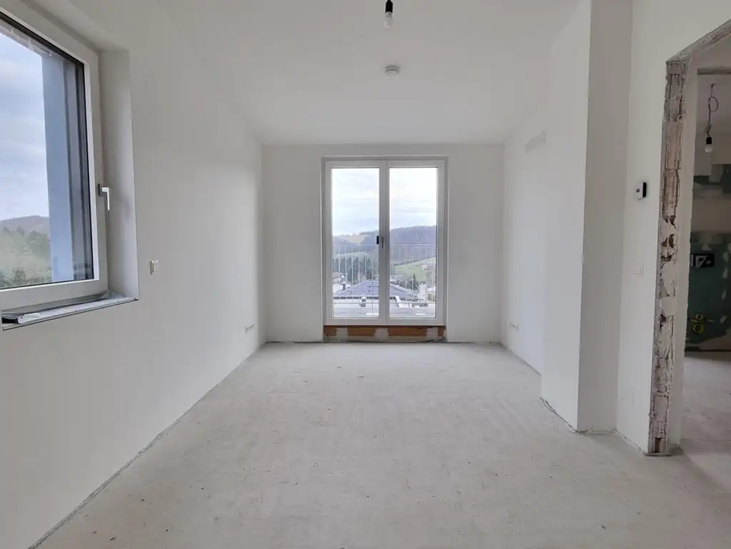 4-ZIMMER NEUBAUWOHNUNG IN SONNIGER RUHELAGE