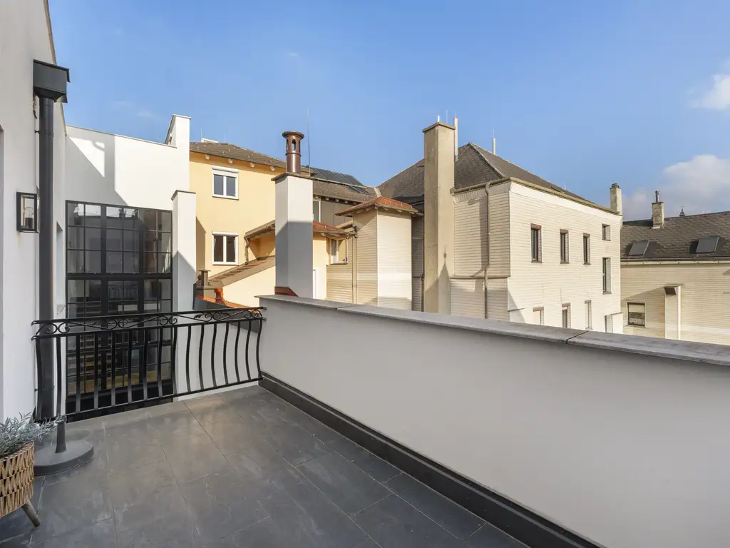 Stadtvilla an einer der exklusivsten Adressen der Gartenstadt Tulln