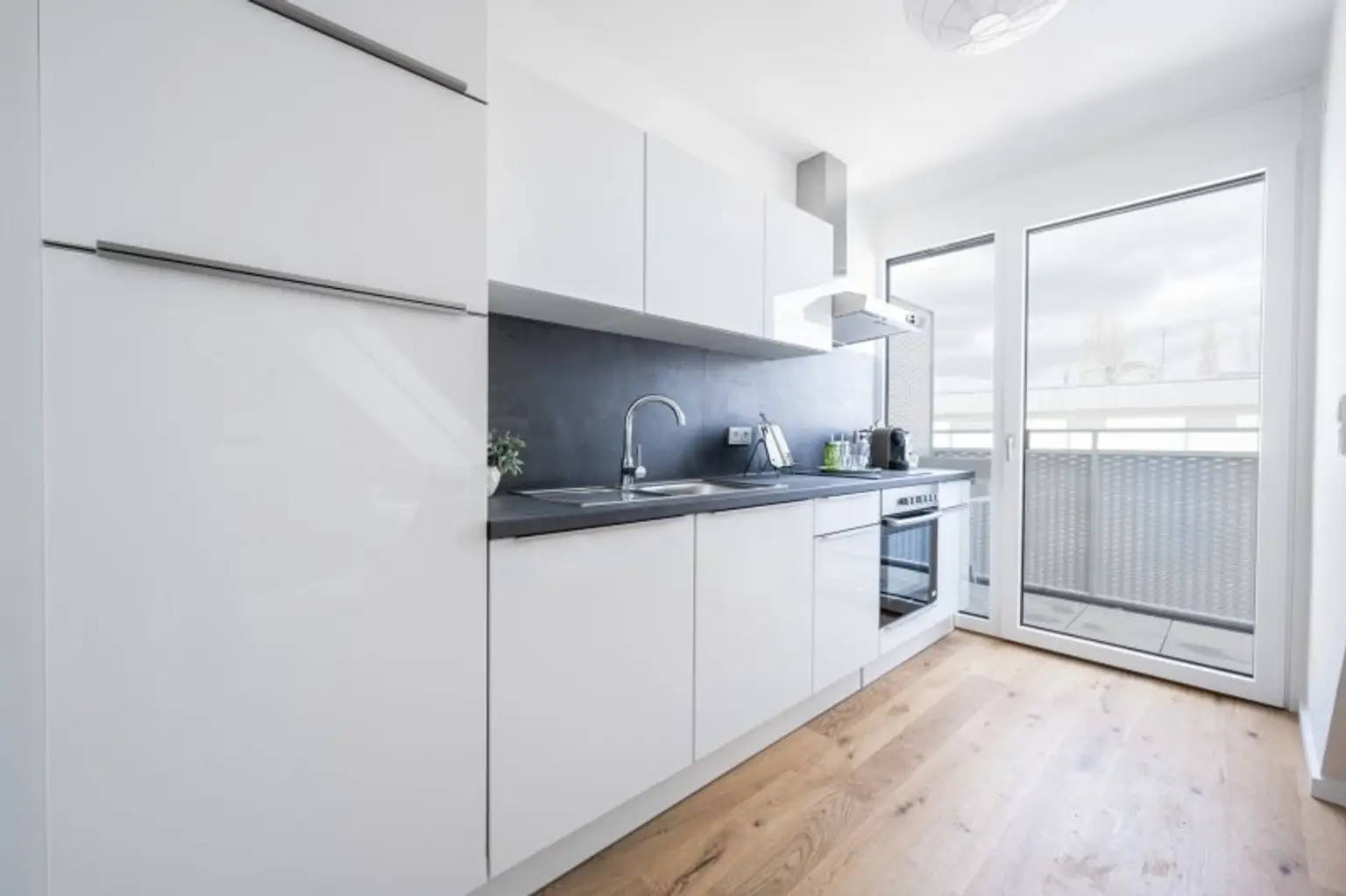 2 Zimmer Dachgeschoss mit traumhafter Dachterrasse