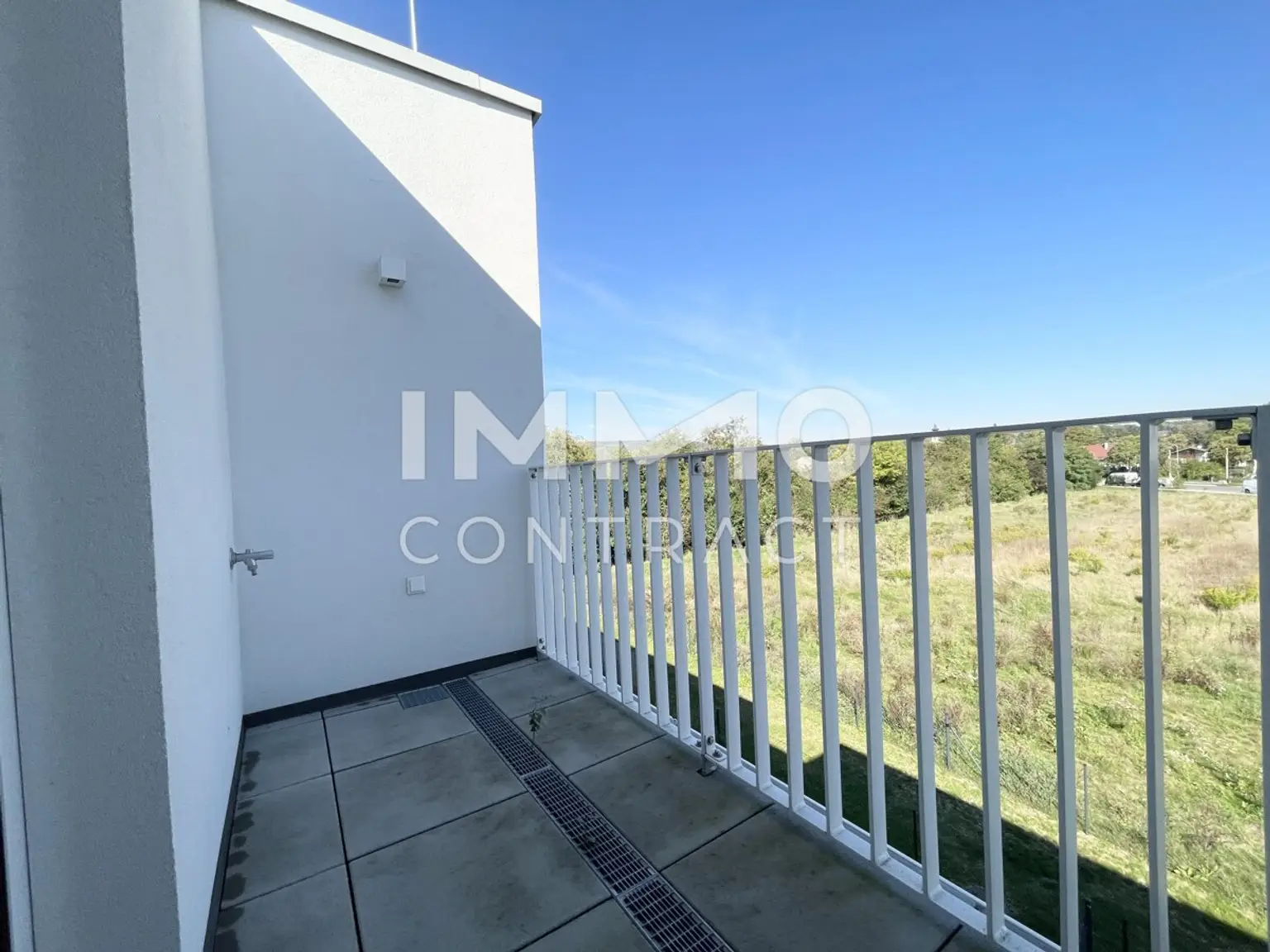 EDI N° 7 - Helle 2 - Zimmer - Dachgeschosswohnung mit Terrasse