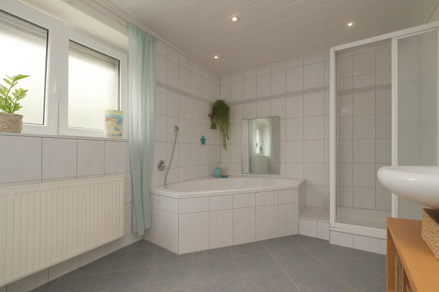 Badezimmer EG