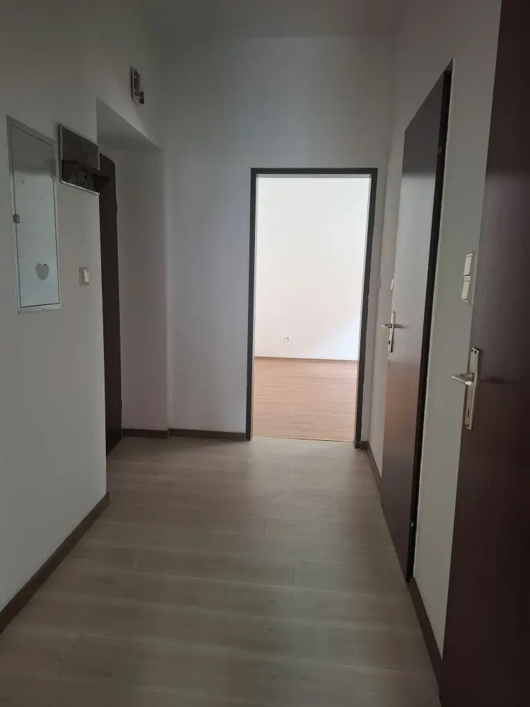 Unmöblierte 2-Zimmer-Altbauwohnung im Halbstock in Thörl nahe Kapfenberg zu mieten !