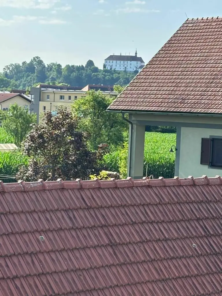 **RARITÄT**Einzigartiges Haus in BESTLAGE in unmittelbarer Nähe zur Therme**parkähnlicher Garten**Wintergarten**Nebengebäude mit Fitness**uvm ...!**