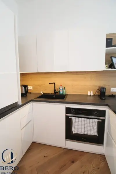 Provisionsfrei! Moderne 3-Zimmer-Wohnung mit Loggia!