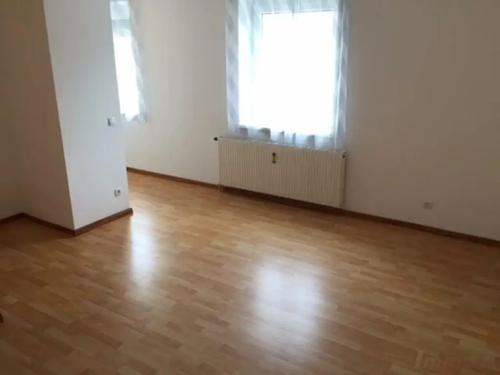 ab sofort - GARCONNIERE in TU Nähe - im 1.OG