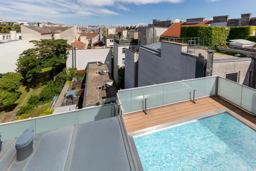 Karmelitermarkt - Penthouse mit Pool und Parkblick