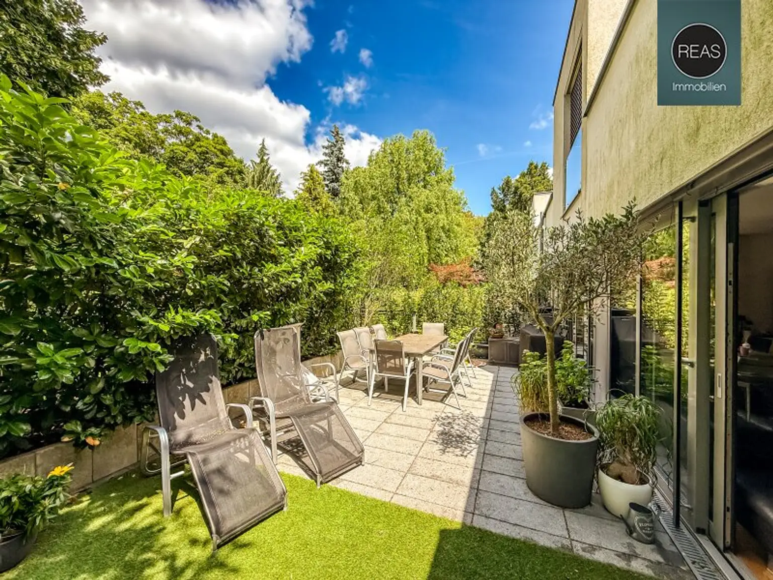 Traum Maisonette - Wohnung mit Garten - Terrasse und Garage in Hietzinger Bestlage!