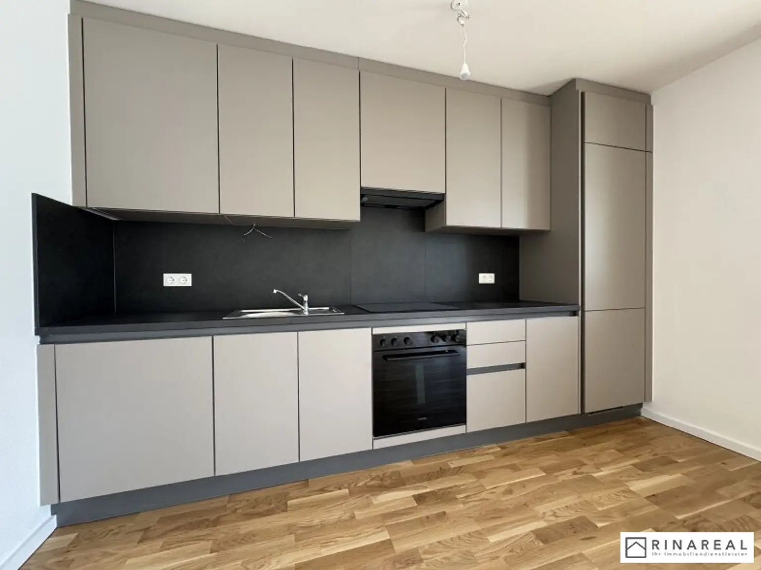 Traumhafte 3 Zimmer Gartenwohnung | Blumengasse - ERSTBEZUG | ca. 23 m² Terrasse & ung.150 m² Eigengarten | zzgl. Tiefgaragenstellplatz | Top D4