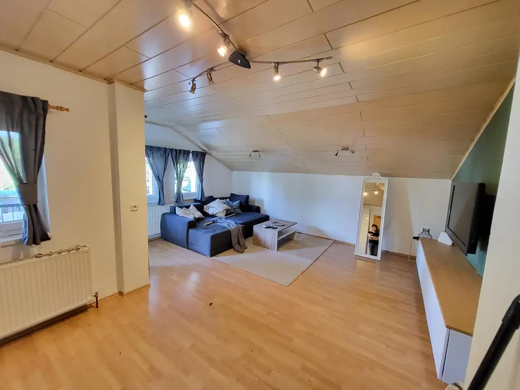 PROVISIONSFREI - SCHÖNES HAUS  IN SACKGASSE