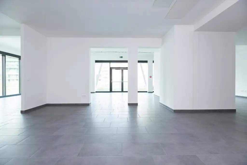 Vielseitig nutzbare Geschäftsfläche I Erstbezug I Unbefristet I Stadtquartier Berresgasse